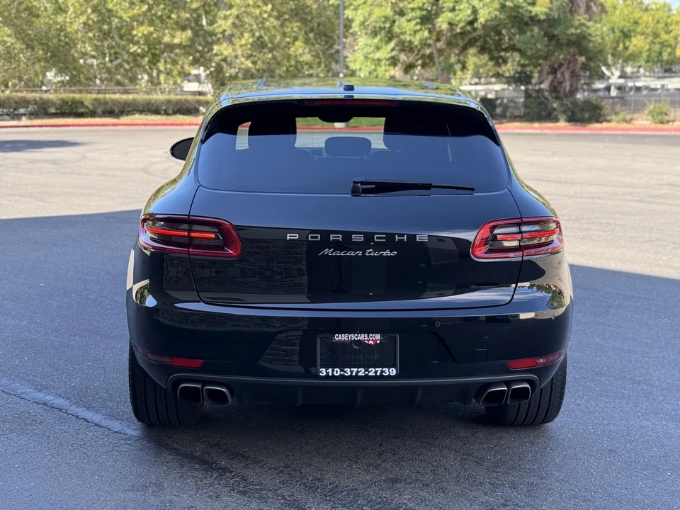 2015 Porsche Macan Turbo - Image 9 of 31