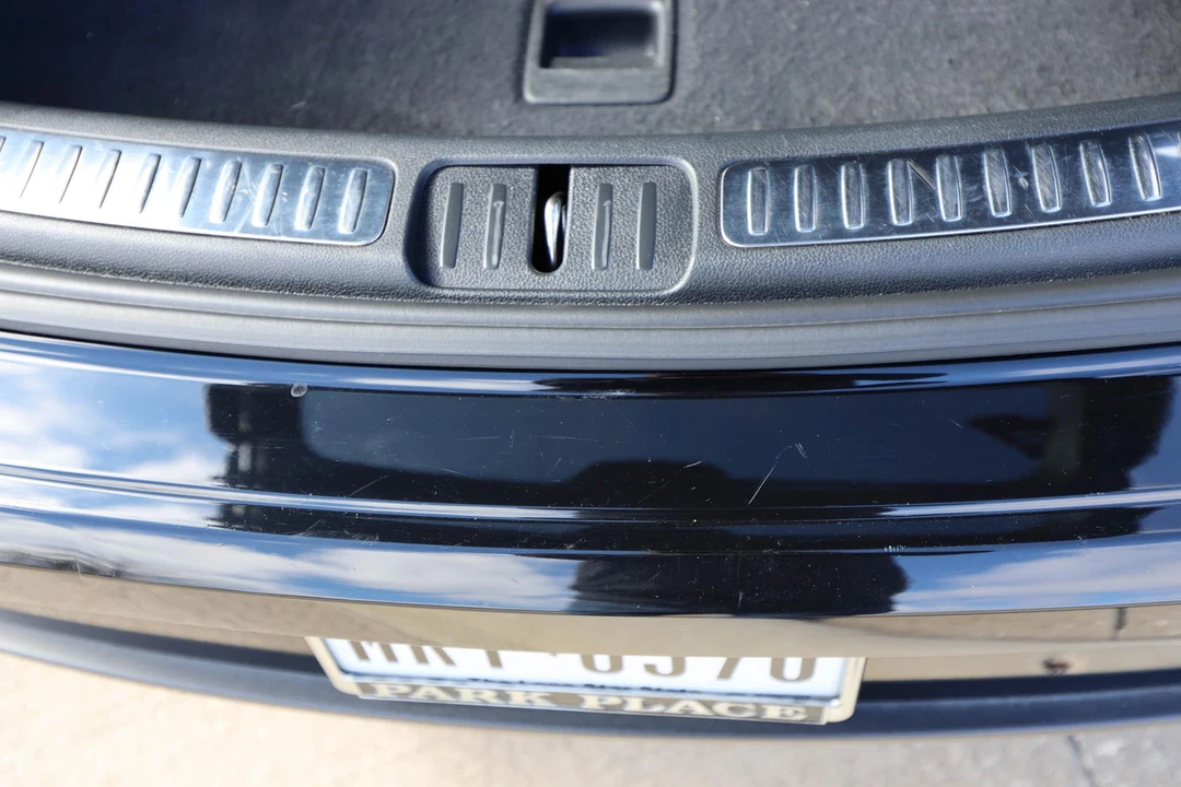 2015 Porsche Macan Turbo - Image 25 of 27