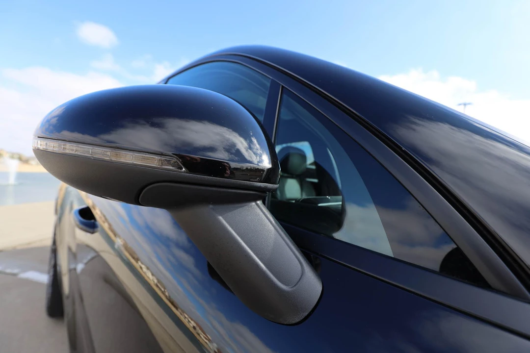 2015 Porsche Macan Turbo - Image 18 of 27