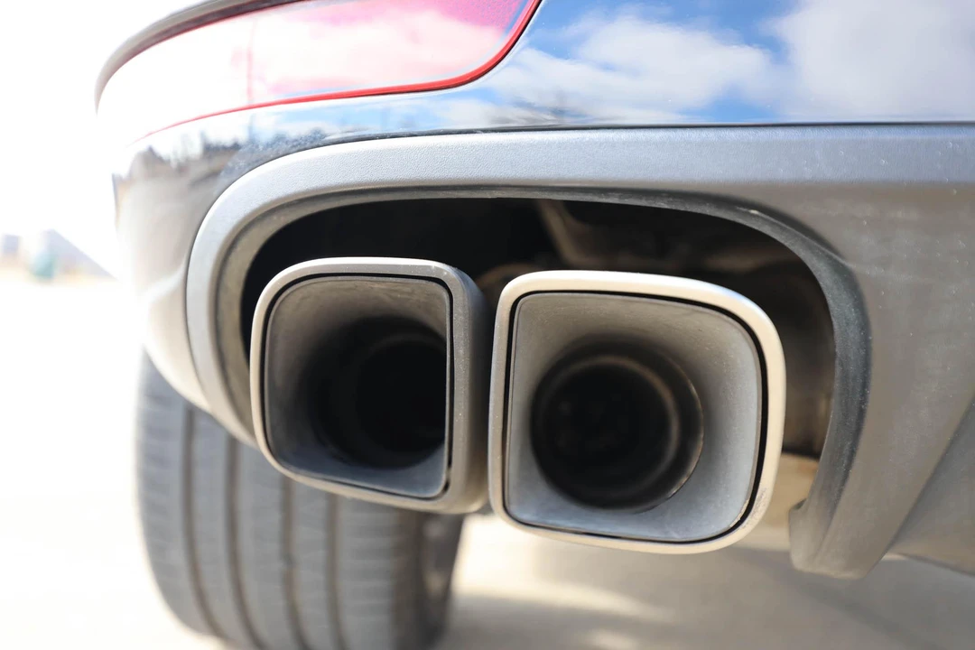 2015 Porsche Macan Turbo - Image 11 of 27