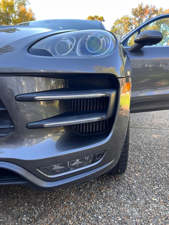 2015 Porsche Macan Turbo - Image 23 of 31
