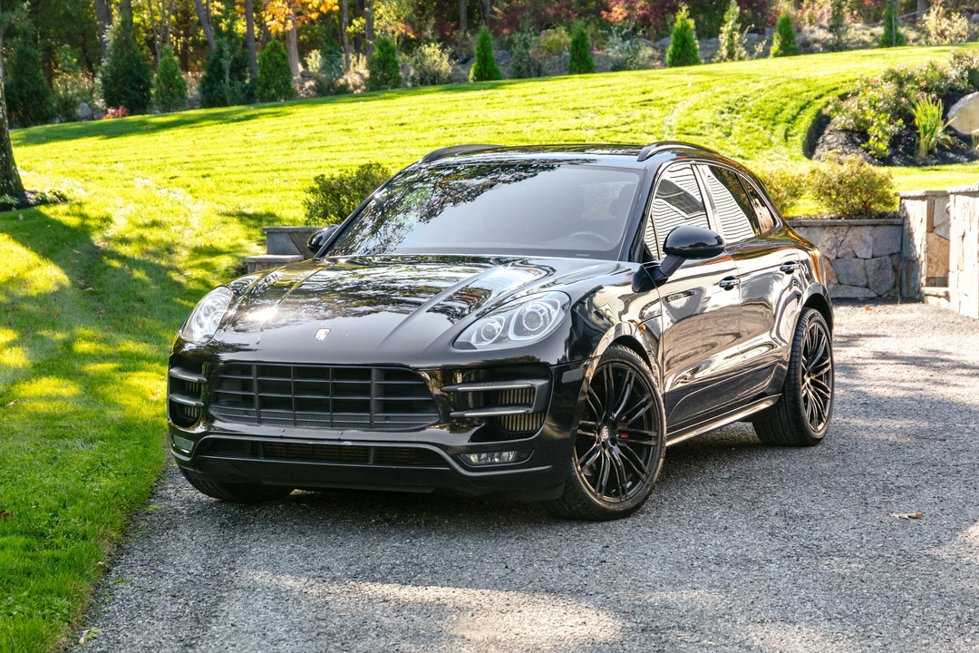 2015 Porsche Macan Turbo - Image 6 of 31