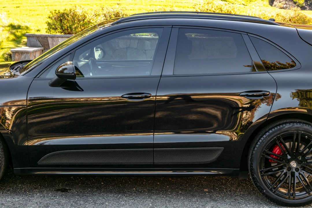2015 Porsche Macan Turbo - Image 13 of 31