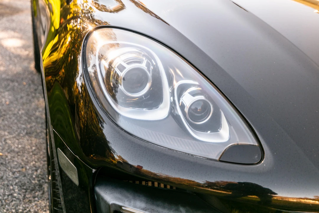 2015 Porsche Macan Turbo - Image 9 of 31