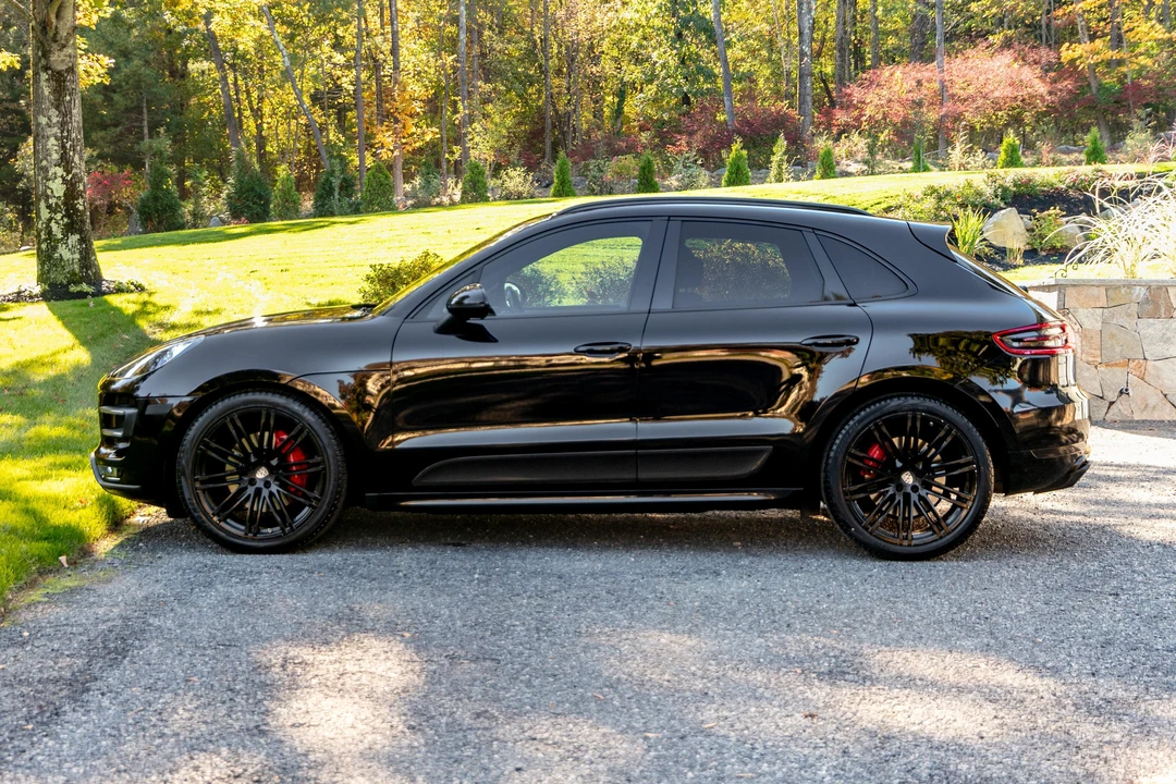 2015 Porsche Macan Turbo - Image 7 of 31