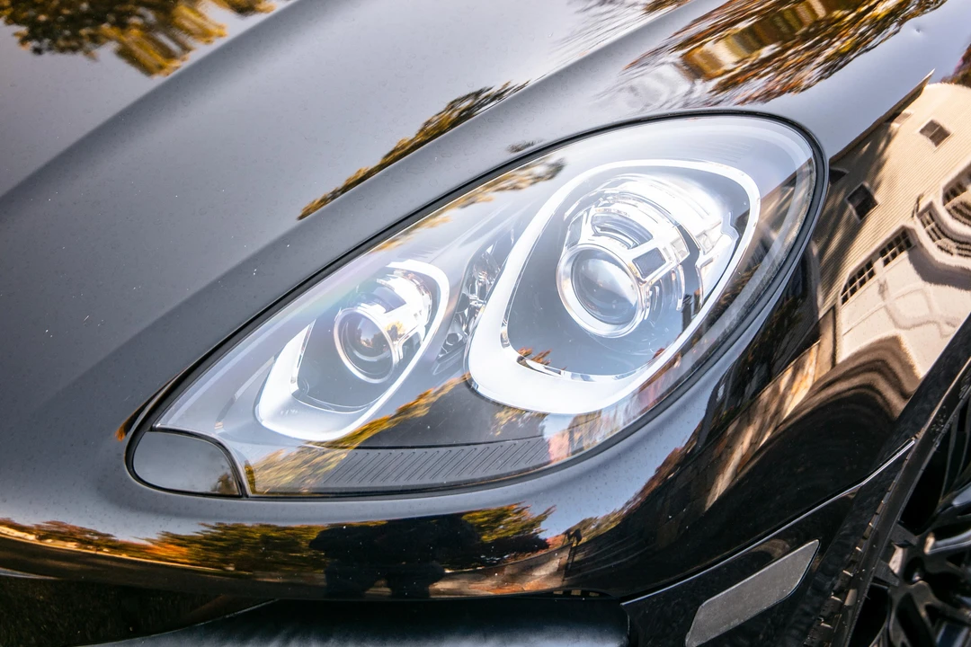 2015 Porsche Macan Turbo - Image 11 of 31