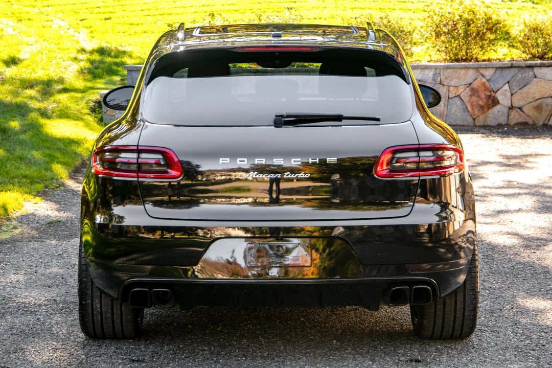 2015 Porsche Macan Turbo - Image 5 of 31