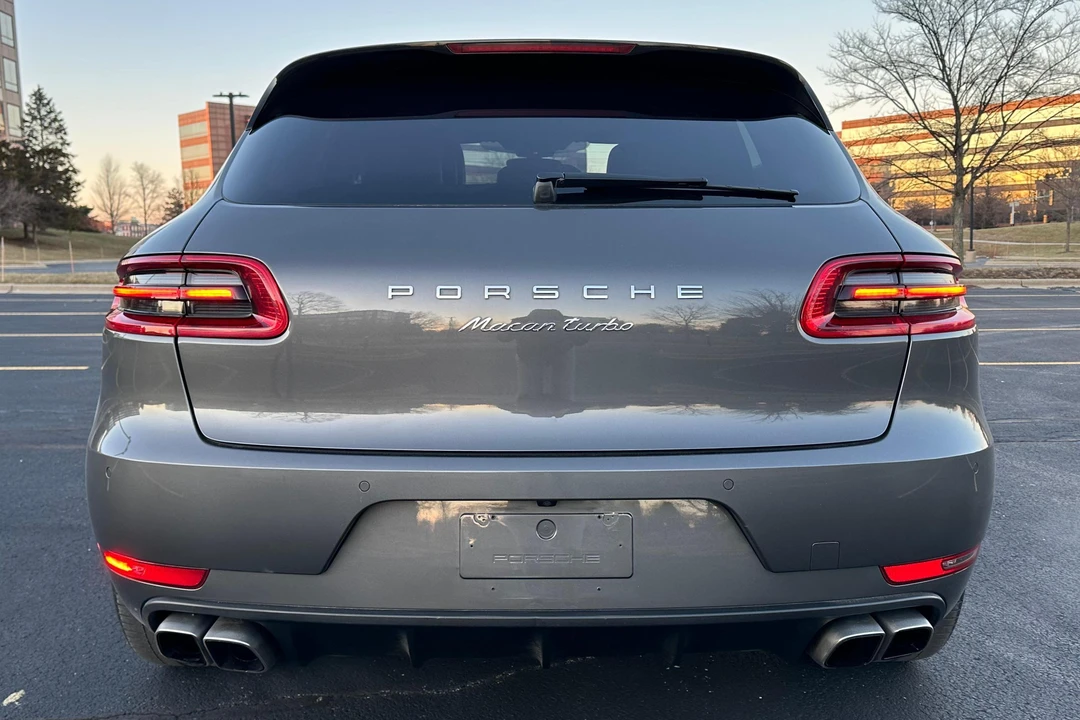 2015 Porsche Macan Turbo - Image 5 of 31