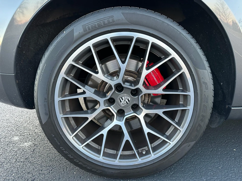 2015 Porsche Macan Turbo - Image 30 of 31