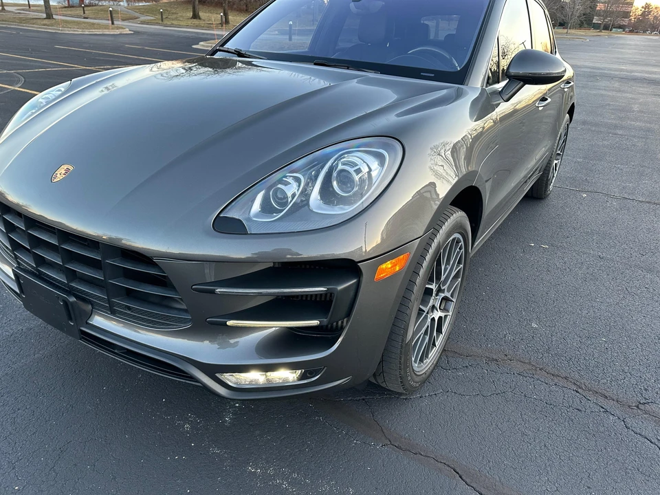 2015 Porsche Macan Turbo - Image 15 of 31