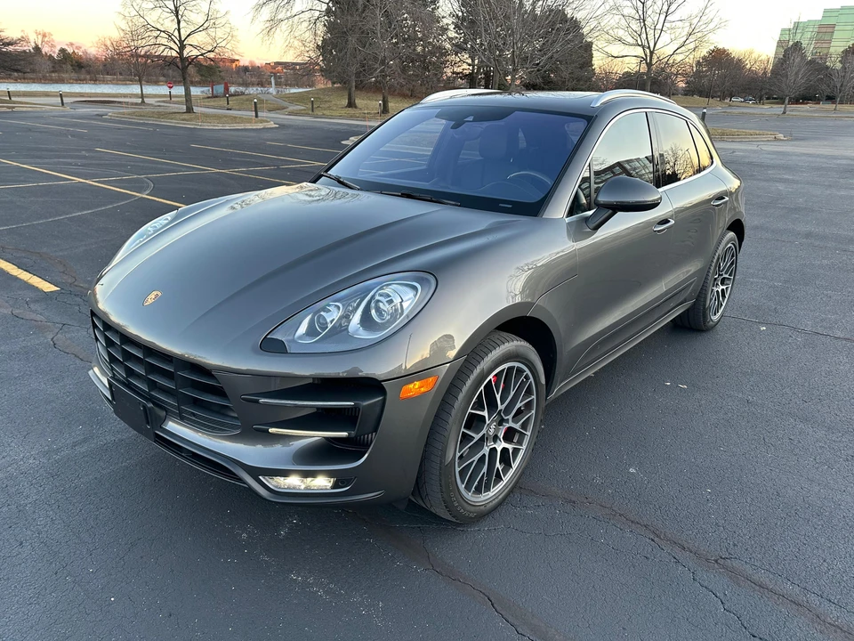 2015 Porsche Macan Turbo - Image 8 of 31