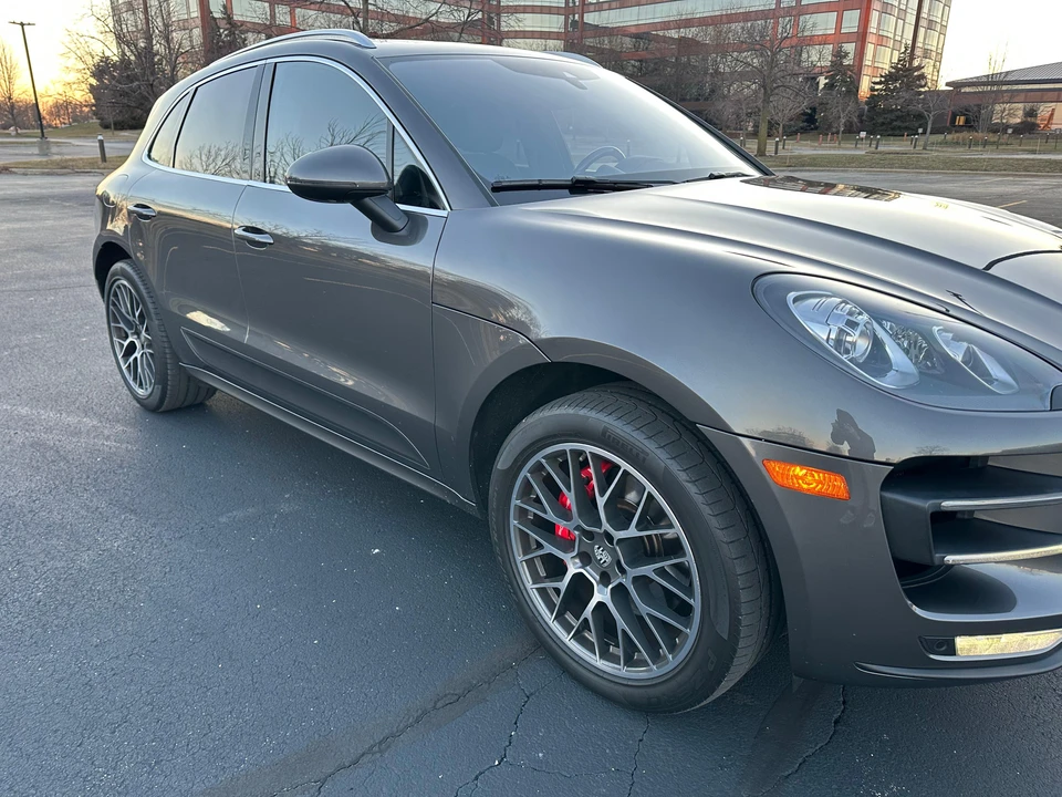 2015 Porsche Macan Turbo - Image 13 of 31
