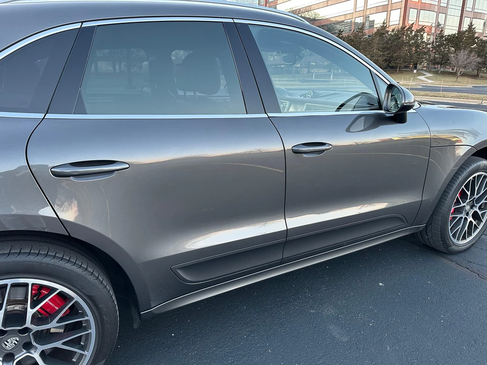 2015 Porsche Macan Turbo - Image 23 of 31