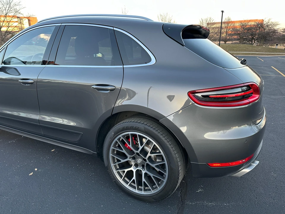 2015 Porsche Macan Turbo - Image 19 of 31