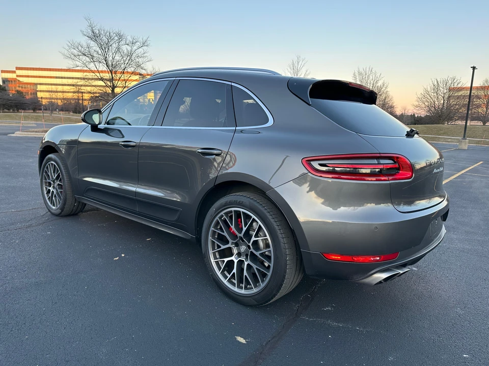 2015 Porsche Macan Turbo - Image 9 of 31