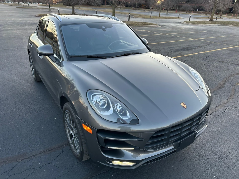 2015 Porsche Macan Turbo - Image 12 of 31