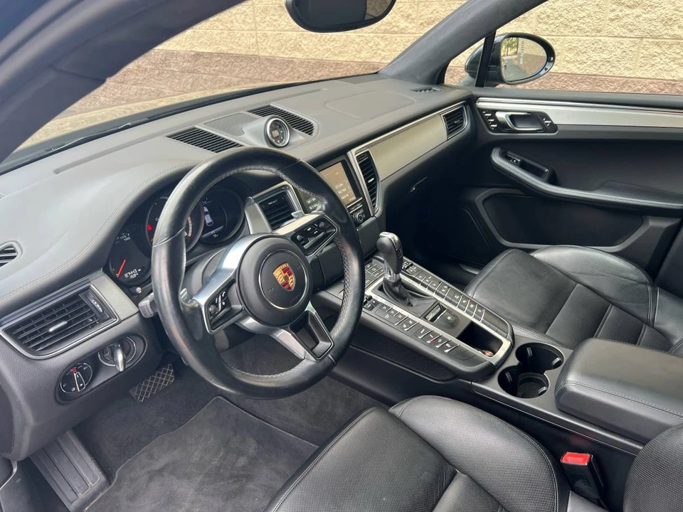 2015 Porsche Macan Turbo - Image 6 of 22