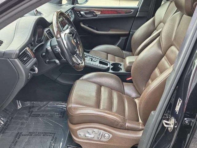 2015 Porsche Macan Turbo - Image 9 of 17