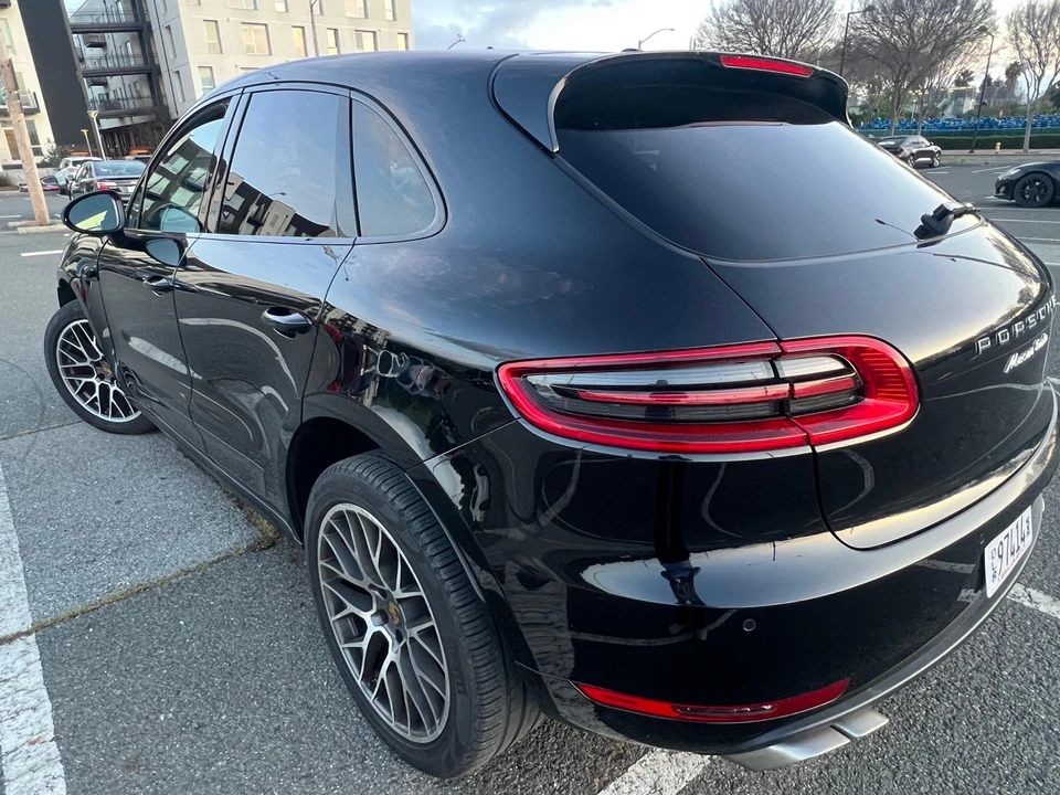 2015 Porsche Macan Turbo - Image 19 of 31