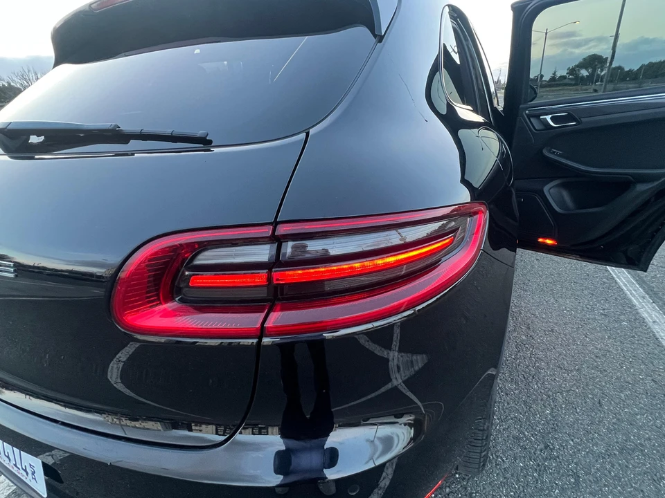 2015 Porsche Macan Turbo - Image 23 of 31