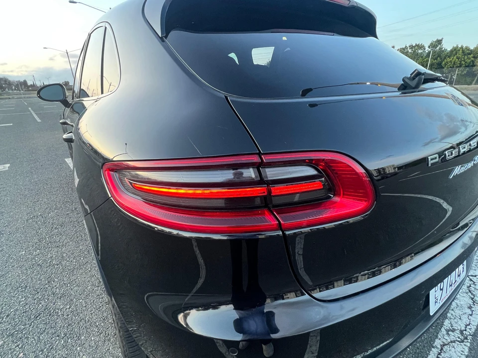 2015 Porsche Macan Turbo - Image 21 of 31