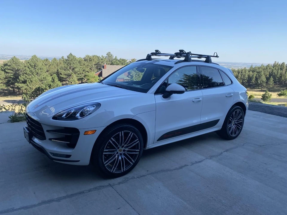 2015 Porsche Macan Turbo - Image 10 of 31