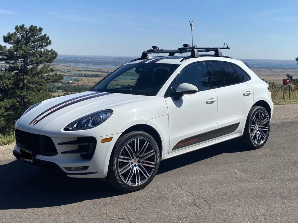 2015 Porsche Macan Turbo - Image 9 of 31