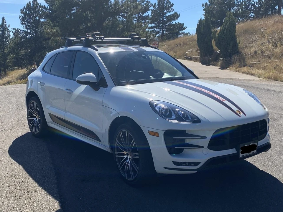 2015 Porsche Macan Turbo - Image 14 of 31