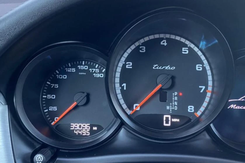 2015 Porsche Macan Turbo - Image 31 of 31