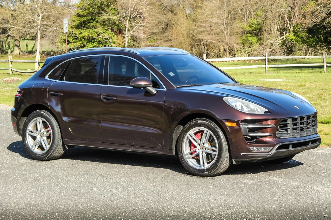 2015 Porsche Macan Turbo - Image 6 of 31