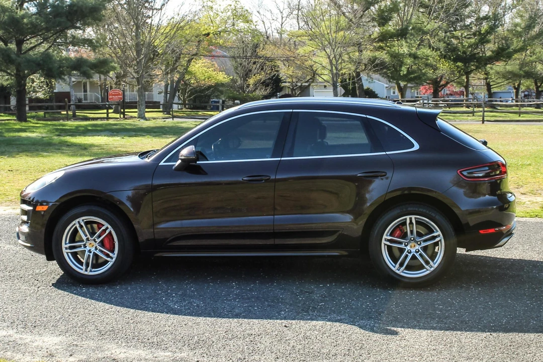 2015 Porsche Macan Turbo - Image 3 of 31