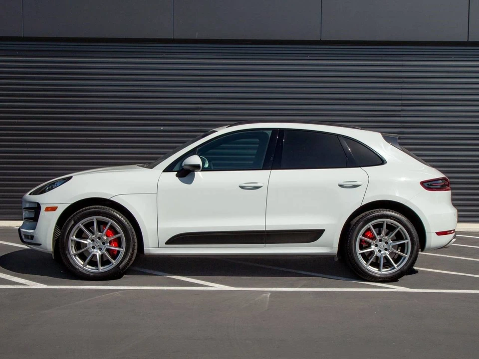 2015 Porsche Macan Turbo - Image 2 of 5