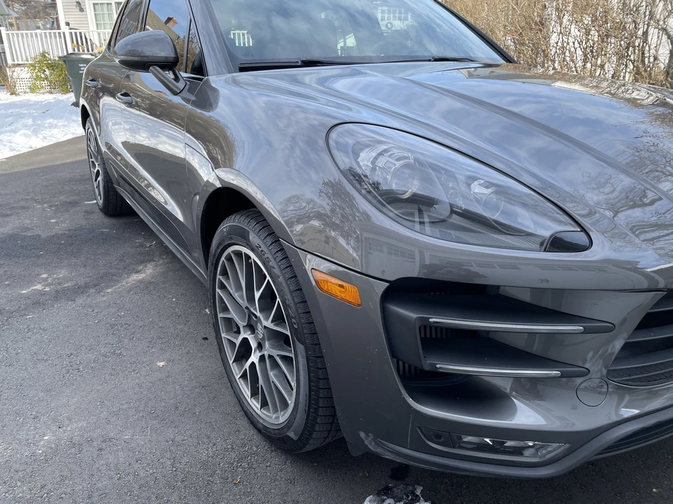 2015 Porsche Macan Turbo - Image 25 of 31