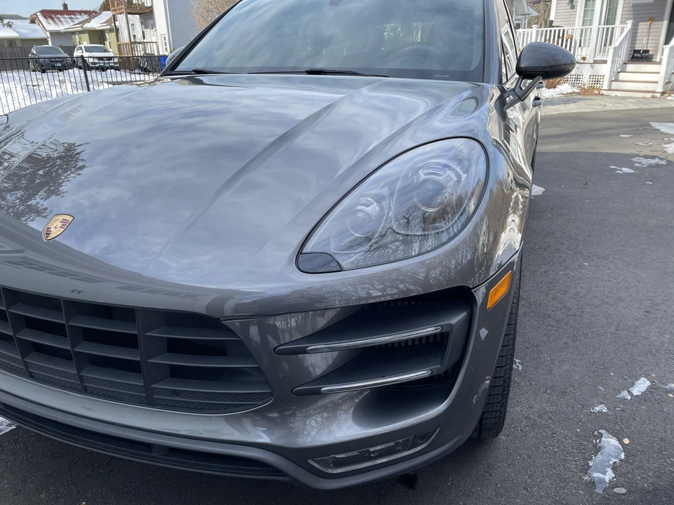 2015 Porsche Macan Turbo - Image 28 of 31