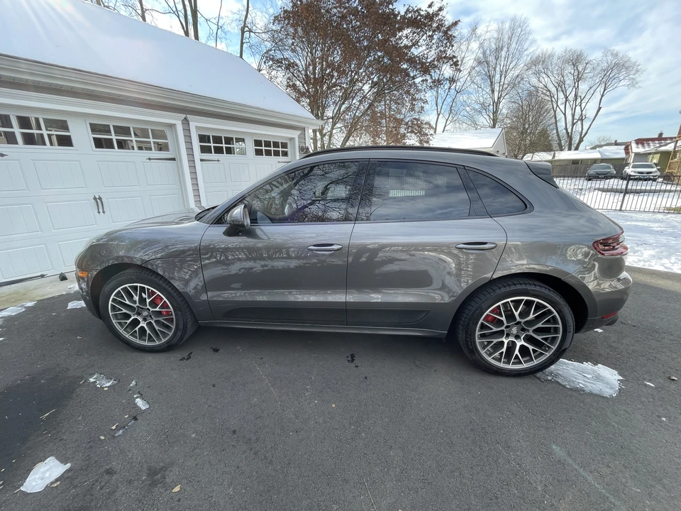 2015 Porsche Macan Turbo - Image 10 of 31