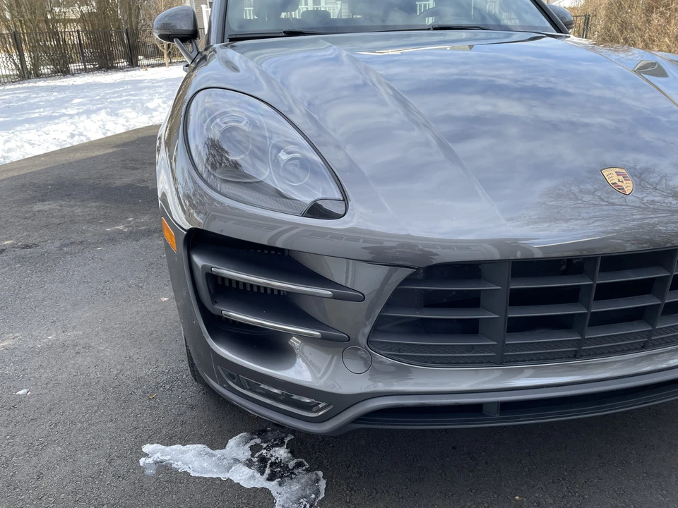 2015 Porsche Macan Turbo - Image 26 of 31