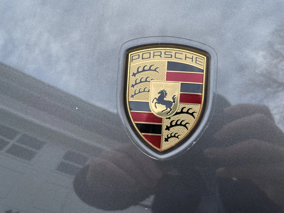 2015 Porsche Macan Turbo - Image 27 of 31