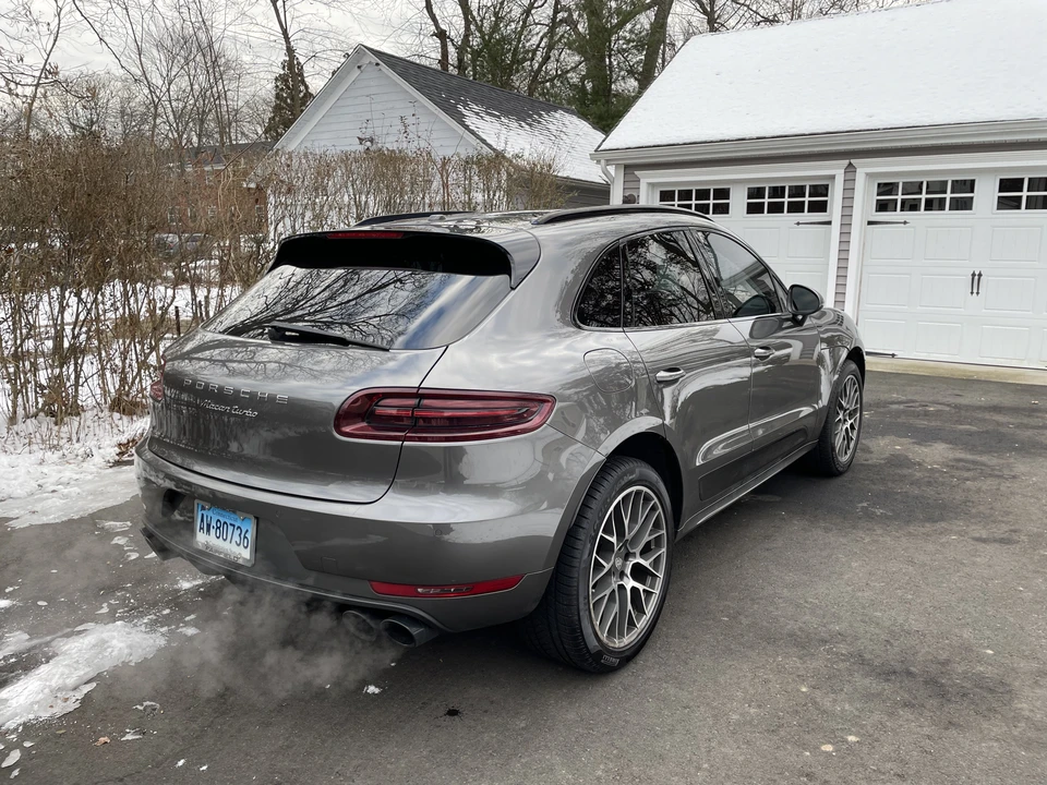 2015 Porsche Macan Turbo - Image 20 of 31