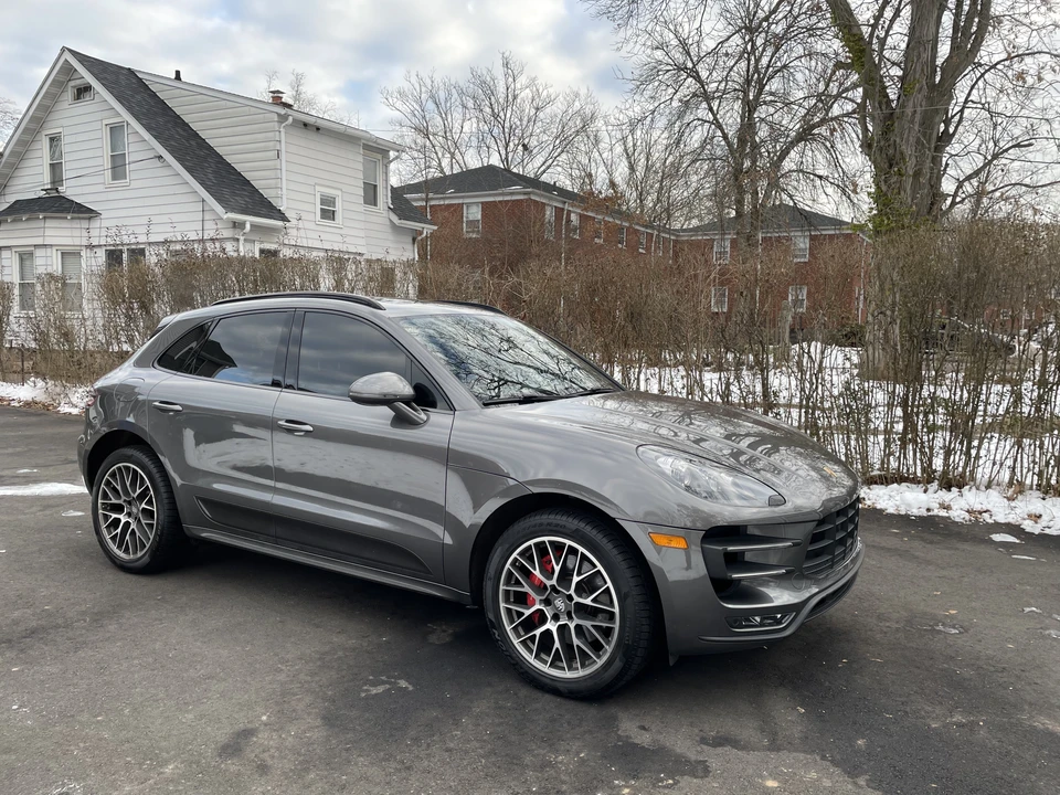 2015 Porsche Macan Turbo - Image 22 of 31