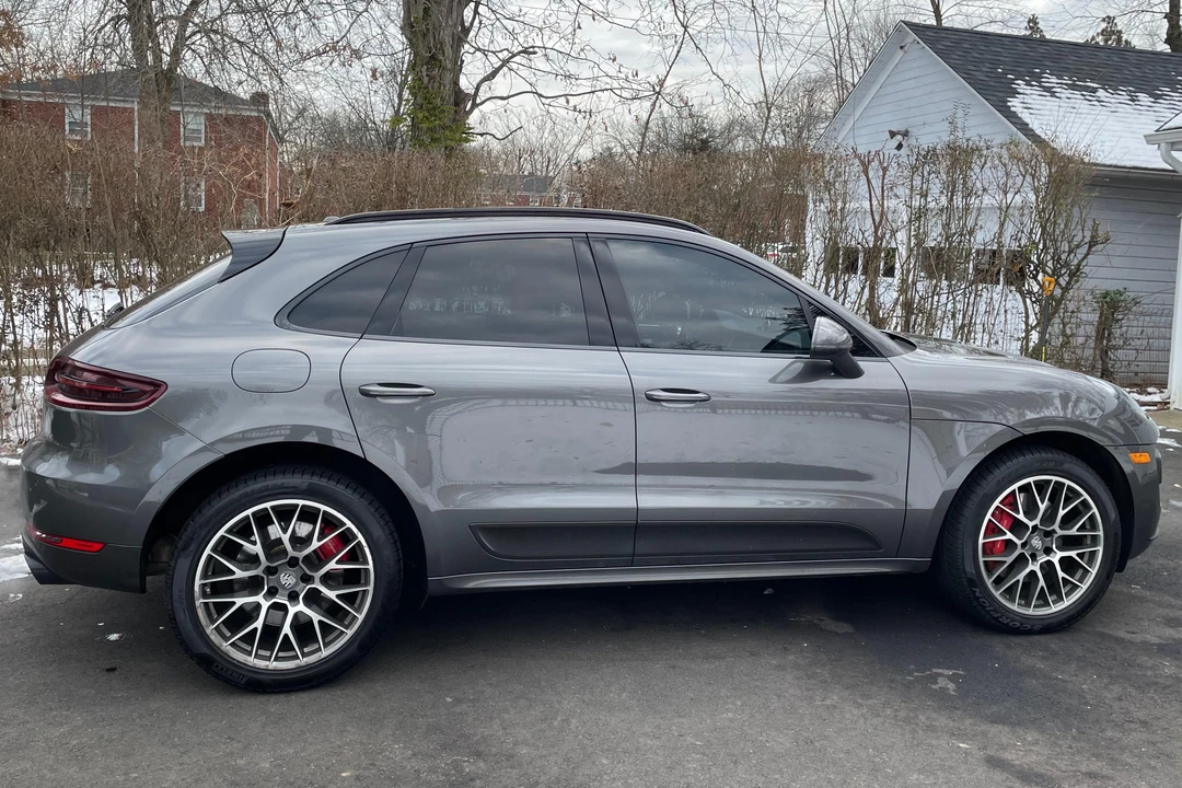 2015 Porsche Macan Turbo - Image 3 of 31