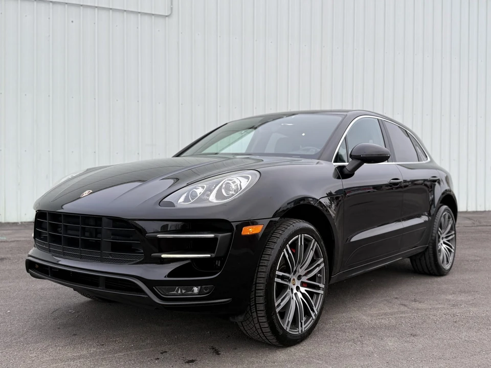 2015 Porsche Macan Turbo - Image 4 of 31