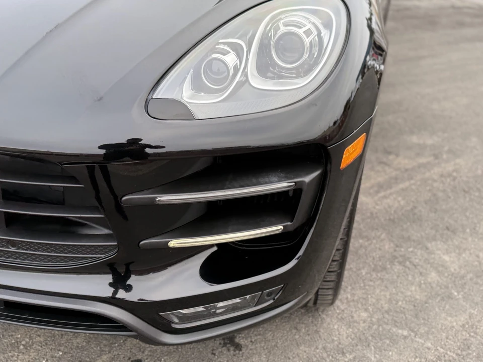 2015 Porsche Macan Turbo - Image 21 of 31