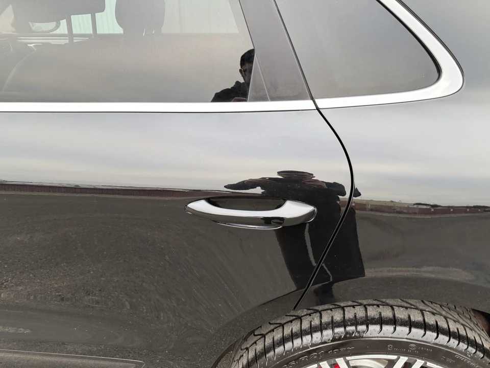 2015 Porsche Macan Turbo - Image 29 of 31