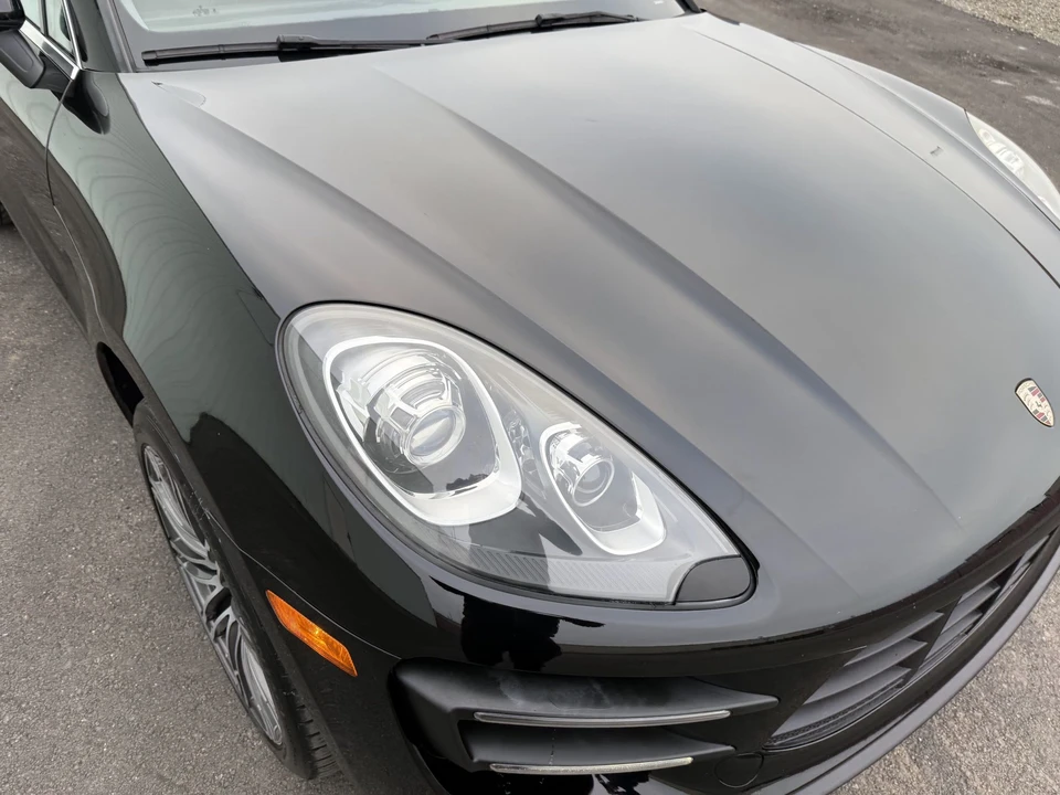 2015 Porsche Macan Turbo - Image 17 of 31