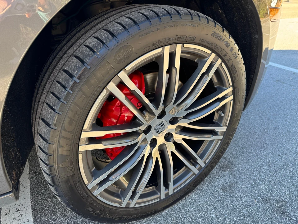 2015 Porsche Macan Turbo - Image 21 of 31
