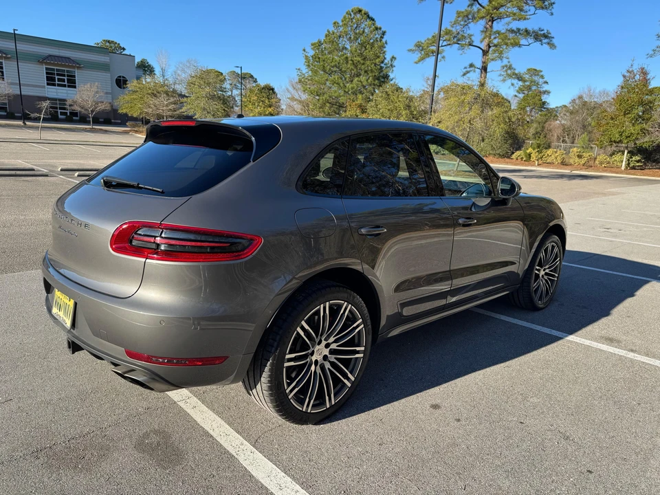 2015 Porsche Macan Turbo - Image 7 of 31