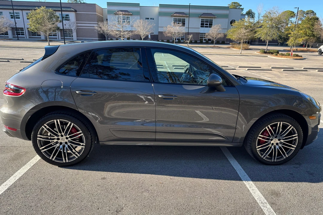 2015 Porsche Macan Turbo - Image 3 of 31