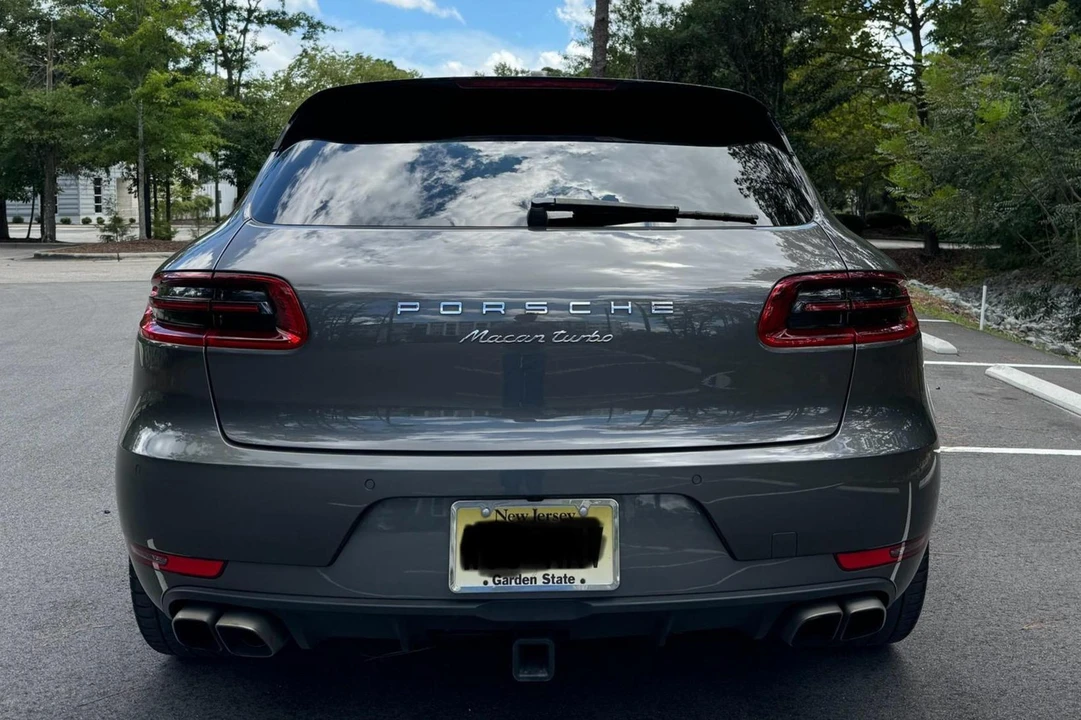 2015 Porsche Macan Turbo - Image 5 of 31