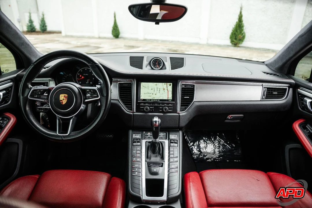 2015 Porsche Macan Turbo - Image 5 of 12