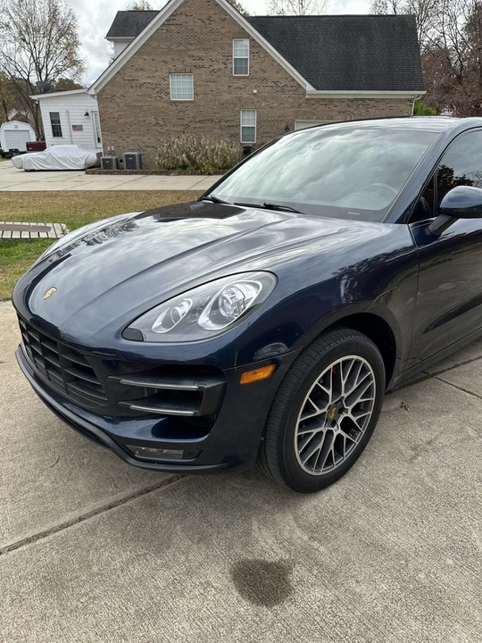 2015 Porsche Macan Turbo - Image 27 of 31